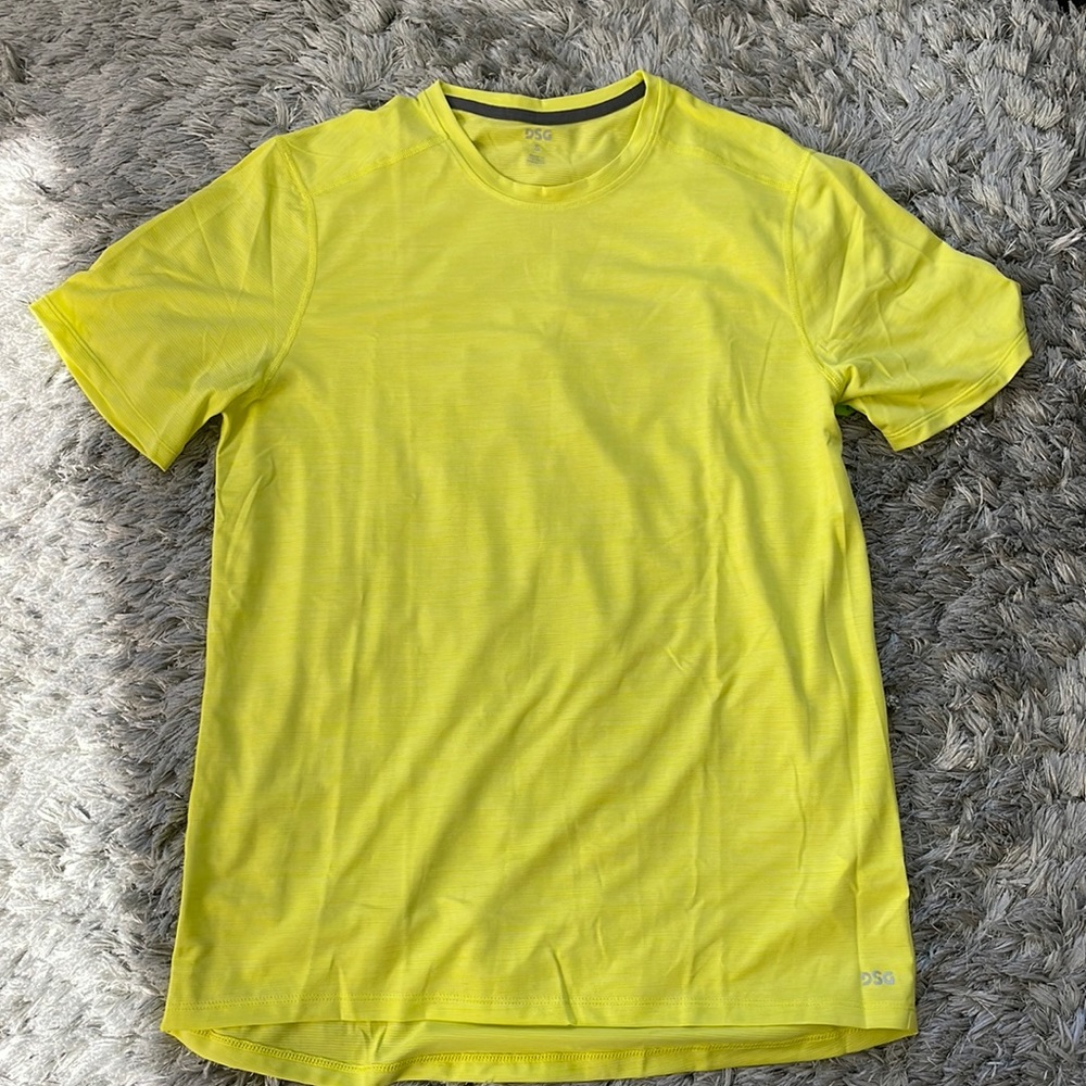 BRAND NEW tshirt